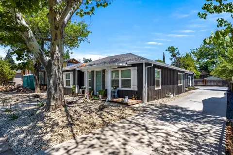 122 Birch St, Roseville, CA 95678