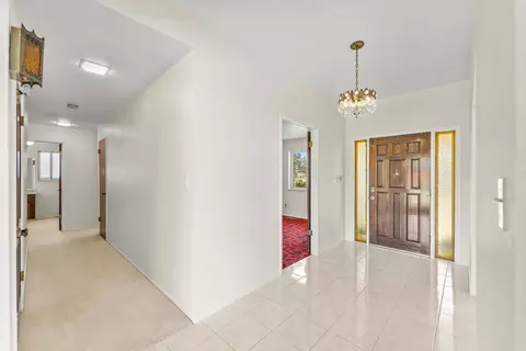 Entry Way - 2021 Cabrillo Cir, Lodi, CA 95242 photo 2 of 6
