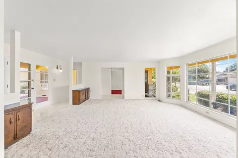 Living - 2021 Cabrillo Cir, Lodi, CA 95242 photo 2 of 5