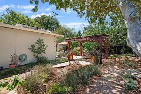 909 Craig Pl, Davis, CA 95616 photo 32