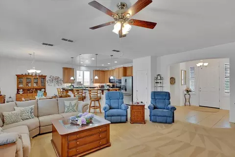2040 Maverick Dr, Plumas Lake, CA 95961 photo 8
