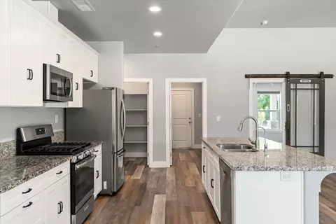 Entry Way - 245 N Ventura, Willows, CA 95988 photo 2 of 3