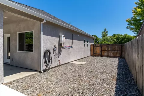 Exterior - 245 N Ventura, Willows, CA 95988 photo 7 of 12