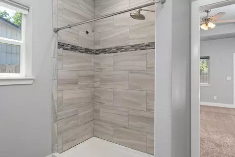 Bath - 245 N Ventura, Willows, CA 95988 photo 3 of 4
