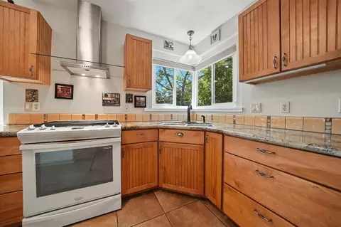 Kitchen - 10201 Argonaut Dr, Jackson, CA 95642 photo 6 of 6
