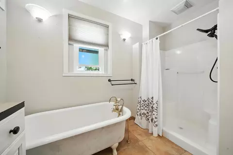 Bath - 10201 Argonaut Dr, Jackson, CA 95642 photo 3 of 3