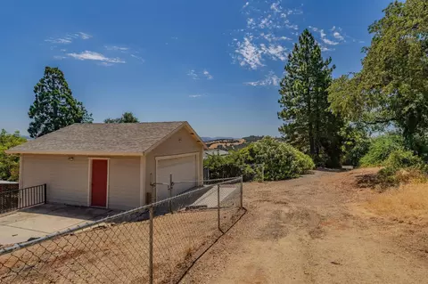 Exterior - 10201 Argonaut Dr, Jackson, CA 95642 photo 6 of 25