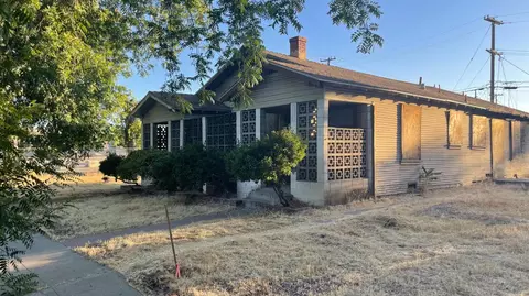 101 Fairview Ave, Modesto, CA 95354 photo 2