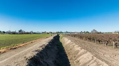 6288 E Lathrop, Manteca, CA 95336 photo 13