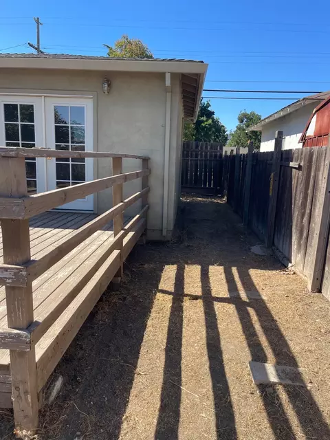 941 E St, Oakdale, CA 95361 photo 28