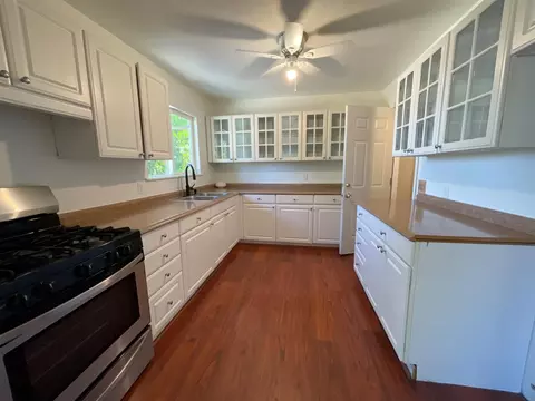 941 E St, Oakdale, CA 95361 photo 9