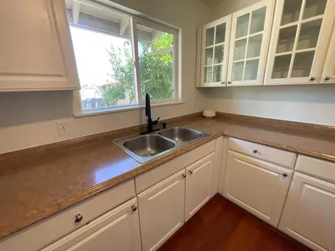 941 E St, Oakdale, CA 95361 photo 10