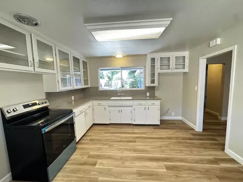 1318 Carver Rd, Modesto, CA 95350 photo 6