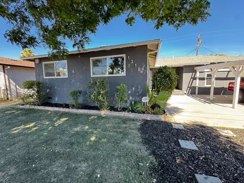 1318 Carver Rd, Modesto, CA 95350 photo 2