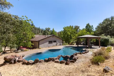 Exterior - 17867 Brewer Rd, Grass Valley, CA 95949 photo 12 of 29
