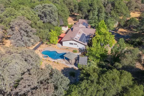 View/Area - 17867 Brewer Rd, Grass Valley, CA 95949 photo 2 of 12