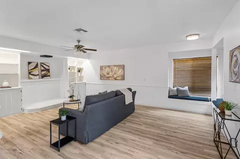 Living - 1575 Bondy Ln, Tracy, CA 95376 photo 4 of 6