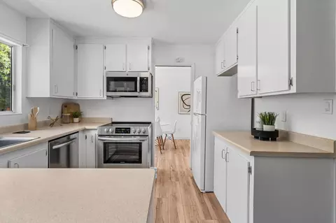 Kitchen - 1575 Bondy Ln, Tracy, CA 95376 photo 3 of 5