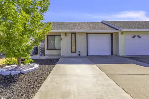 7605 Lakewood Park Dr, Sacramento, CA 95828