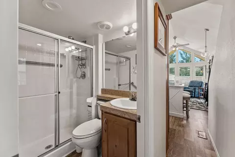 Bath - 3541 Val Verde Rd, Loomis, CA 95650 photo 5 of 6