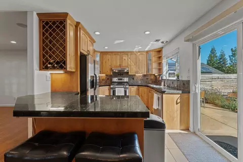 Kitchen - 3541 Val Verde Rd, Loomis, CA 95650 photo 2 of 7