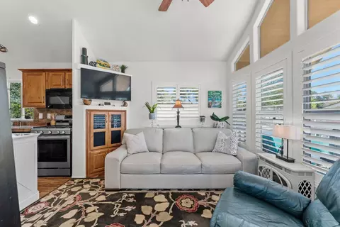 Living - 3541 Val Verde Rd, Loomis, CA 95650 photo 7 of 8