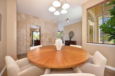 Dining - 718 Hunter Pl, Folsom, CA 95630 photo 3 of 4