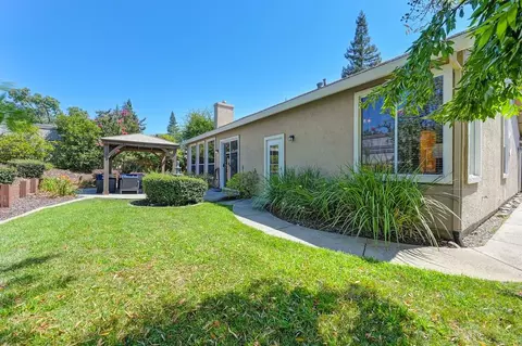 Exterior - 718 Hunter Pl, Folsom, CA 95630 photo 7 of 9