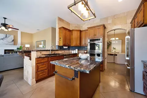 Kitchen - 718 Hunter Pl, Folsom, CA 95630 photo 3 of 5