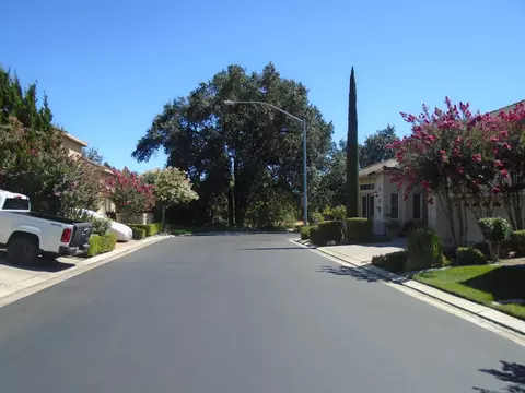424 The Blf, Modesto, CA 95355 photo 3