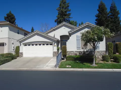 424 The Blf, Modesto, CA 95355 photo 1