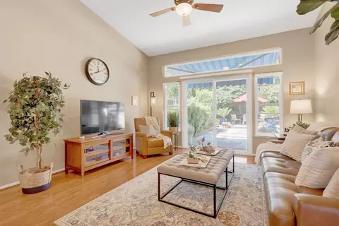 811 La Coruno St, Davis, CA 95618 photo 14