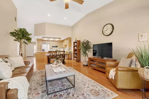 811 La Coruno St, Davis, CA 95618 photo 15