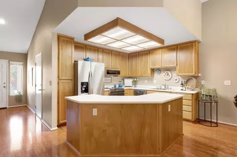 811 La Coruno St, Davis, CA 95618 photo 9