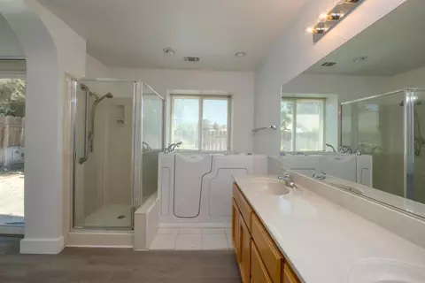 Bath - 3880 Quail Ave, Merced, CA 95340 photo 2 of 2