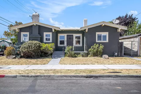 6718 Flora St, Oakland, CA 94621