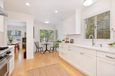 Kitchen - 620 B St, Davis, CA 95616 photo 2 of 4