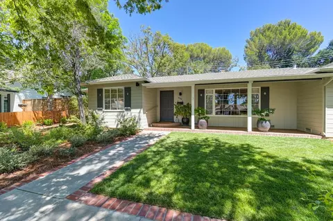 Exterior - 620 B St, Davis, CA 95616 photo 3 of 28