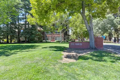 Exterior - 620 B St, Davis, CA 95616 photo 25 of 28