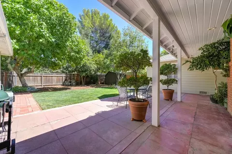 Exterior - 620 B St, Davis, CA 95616 photo 12 of 28