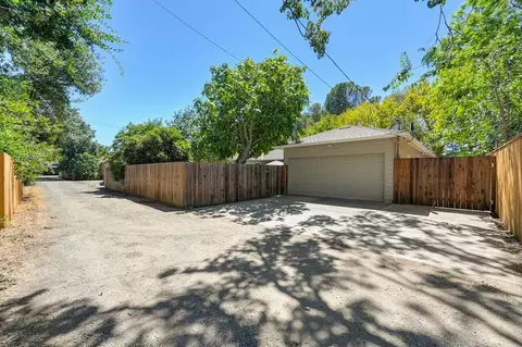 Exterior - 620 B St, Davis, CA 95616 photo 14 of 28