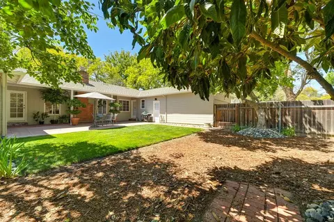 Exterior - 620 B St, Davis, CA 95616 photo 5 of 28