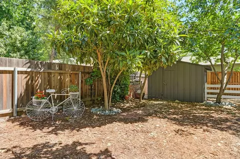 Exterior - 620 B St, Davis, CA 95616 photo 7 of 28