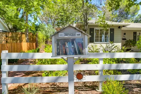 Exterior - 620 B St, Davis, CA 95616 photo 17 of 28
