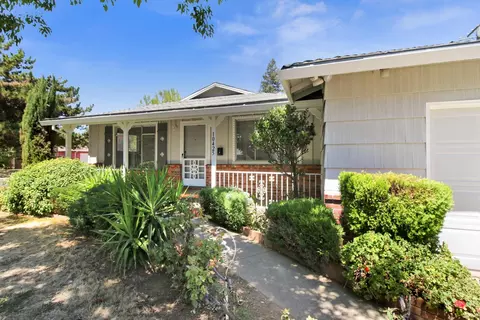 10425 Malaga Way, Rancho Cordova, CA 95670