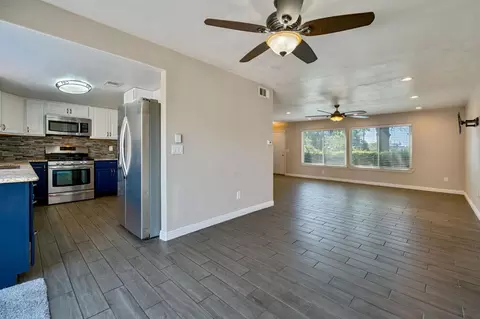 Living - 6038 Casa Alegre, Carmichael, CA 95608 photo 5 of 5