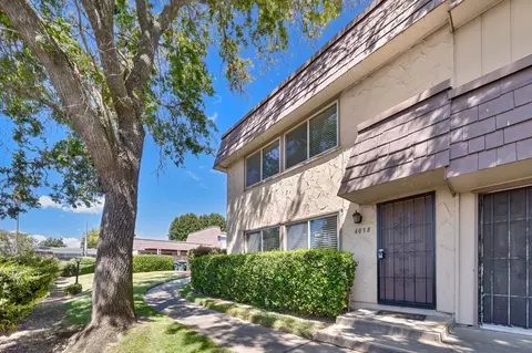 Exterior - 6038 Casa Alegre, Carmichael, CA 95608 photo 2 of 5