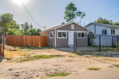 Exterior - 1415 Avondale Ave, Modesto, CA 95358 photo 2 of 5
