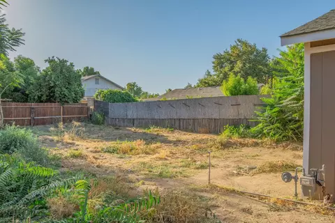 Exterior - 1415 Avondale Ave, Modesto, CA 95358 photo 5 of 5