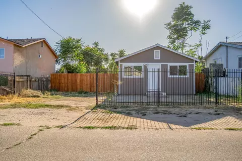 Exterior - 1415 Avondale Ave, Modesto, CA 95358 photo 1 of 5